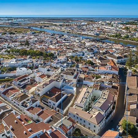 Gorgeous Townhouse In Centre, Shared Pool Casa de Férias Tavira