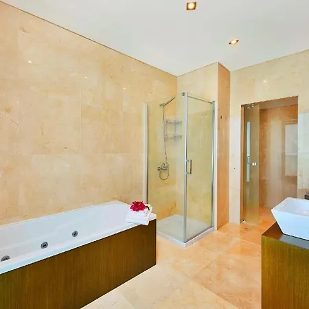 Gorgeous Townhouse In Centre, Shared Pool Tavira