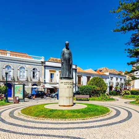 Gorgeous Townhouse In Centre, Shared Pool Casa de Férias Tavira
